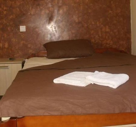 Hotel Prenociste Trio Vranje Exteriér fotografie